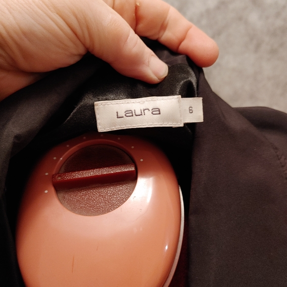 NWOT Laura trench - Picture 5 of 5